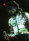 10409_959045184_BadtourMJJ198764_122_14lo.