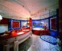 10541110_oae-dubai-burjalarab-luxurybathroomwithjacuzzii.