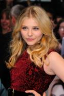 13619_chloe_moretz_red_carpet_red_dr.