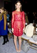 13678_katie-holmes-marchesa-autumn-winter-2014-show-new-york-fashion-week.