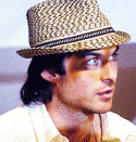 1774tumblr_lqqr4p32wL1qd1kvjo1_250.