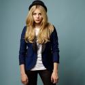 18385_Pretty_American_actress_Chloe_Moretz_iPad_wallpapers.