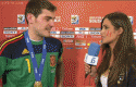 23252_casillas-kisses-carbonero-sports-kissing-gifs.