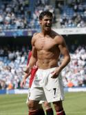 2892cristiano-ronaldo-shirtless-06302010-17-820x1105.