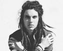 37976_kinopoisk_ru-Samuel-Larsen-1808439.