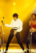 48941_MICHAEL-michael-jackson-16812333-519-761.