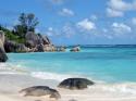 5056_60850685_1267038631_800pxladigue_anse_source_d_argent.