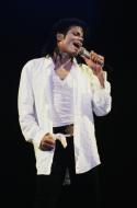 55814_432308466_BadtourMJJ198753_122_535lo.