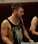 5866tumblr_lvvtblKP4Y1r1ze31o4_250.
