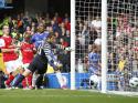 8886Chelsea-v-Arsenal-Didider-Drogba-goal_2511023.