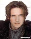 9043ralph-fiennes-726.