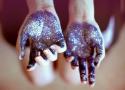 92679_cool-glitter-hands-photography-purple-Favim_com-437042.