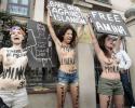 93030_femen-13.