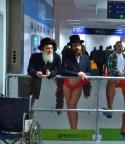 93568_600_seen-at-the-airport-in-tel-aviv-.