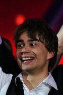 9573250px-Alexander_Rybak_during_Eurovision_2009.