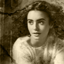 http://www.pictureshack.ru/images/25237_Lily_Collins_130.png