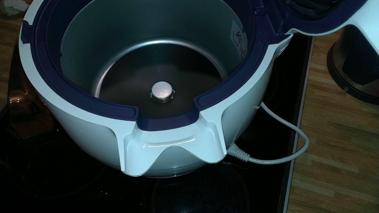 Скороварка Moulinex Cook4Me CE 7011 - маленькое чудо на 6 литров