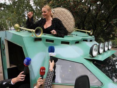 6853anastasiya-volochkova_donetsk_btr-5.jpg