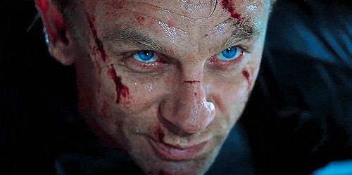 http://www.pictureshack.ru/images/7115Daniel_Craig.gif